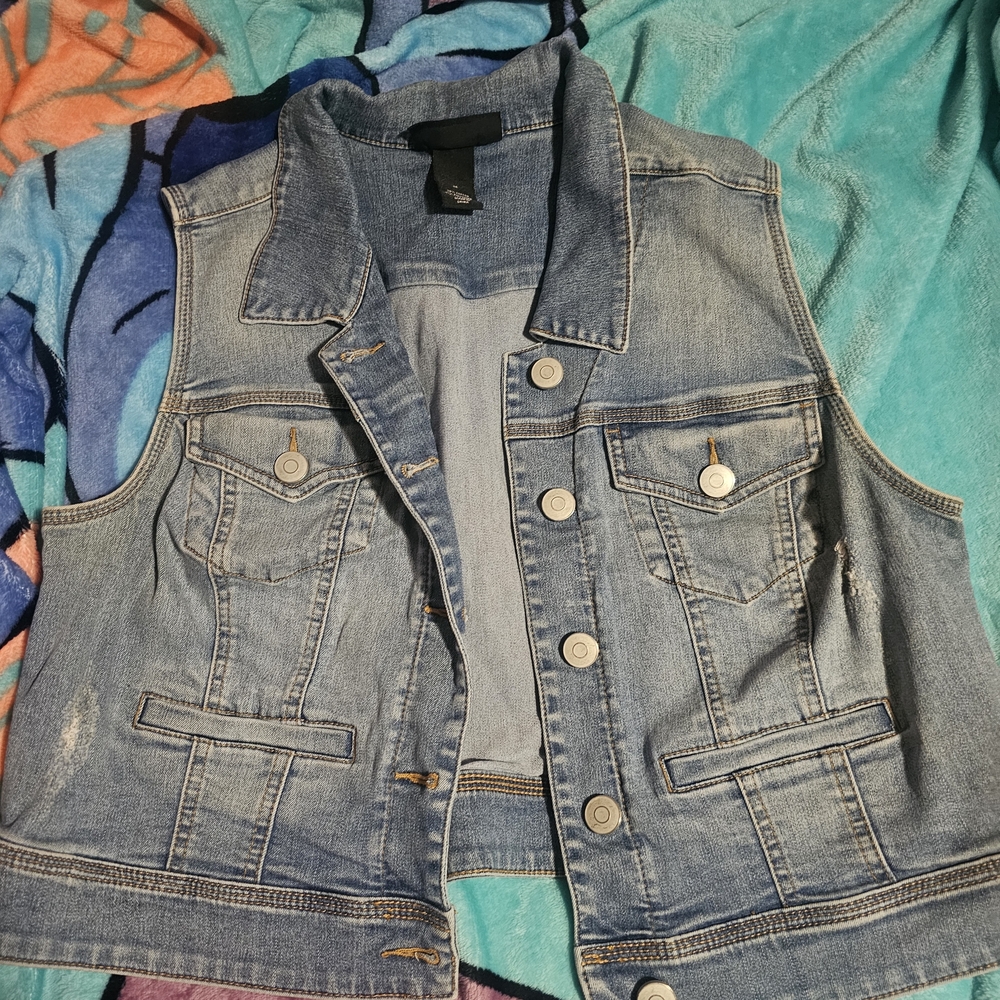 🩷 Stylish Denim Vest - Picture 1 of 3